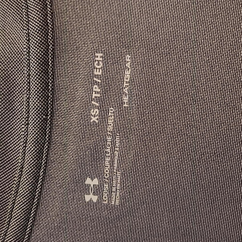 Under Armour Heatgear Short Sleeved Athletic T-shirt - Picture 6 of 9